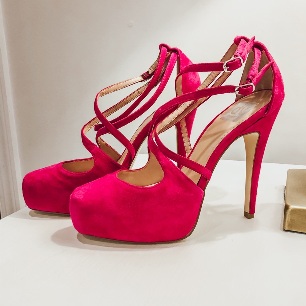 Dolce vita strappy heels new but no tags
